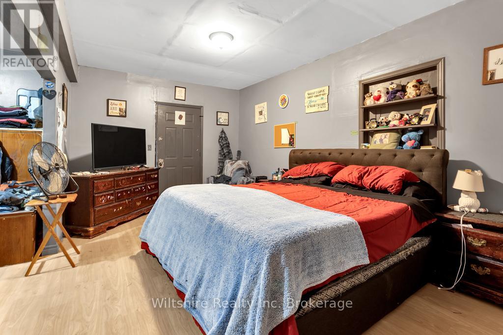 324 Broadway Street, Tillsonburg, Ontario  N4G 3S1 - Photo 3 - X12978652