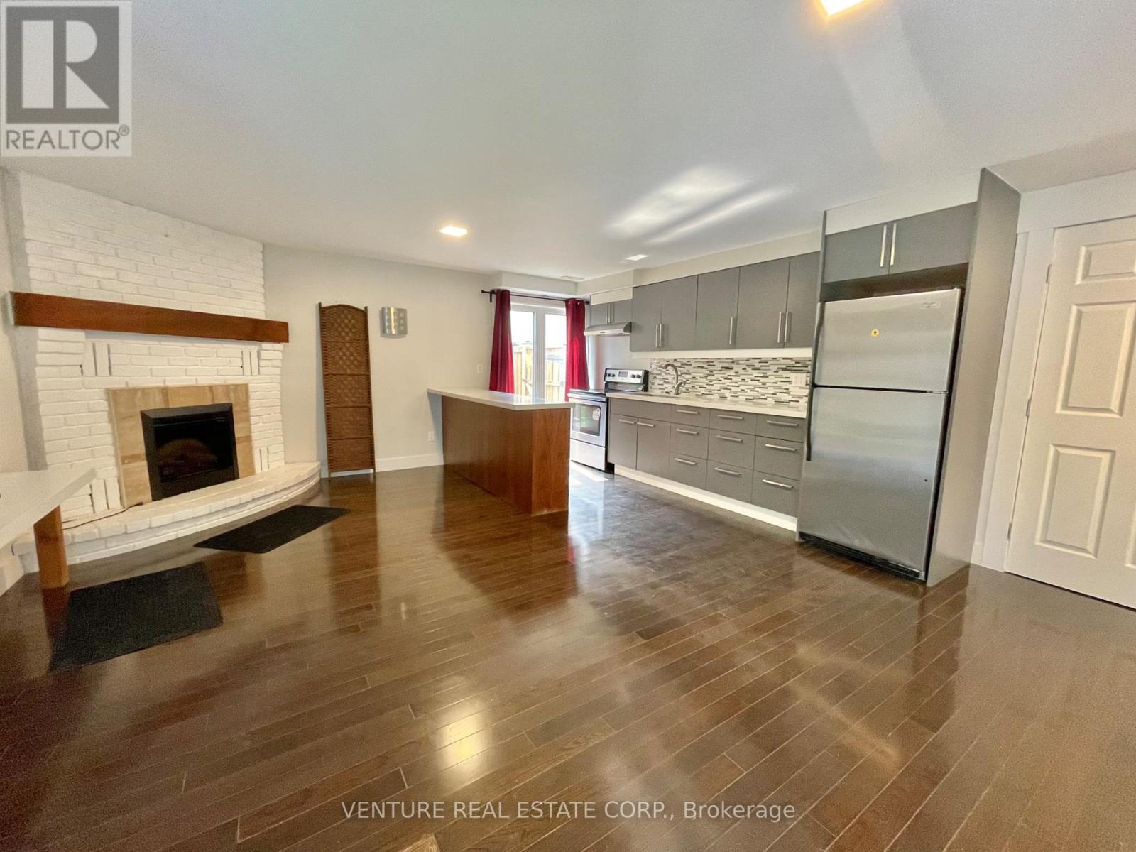 Rear - 55 Batson Drive, Aurora, Ontario  L4G 3P9 - Photo 5 - N12750164