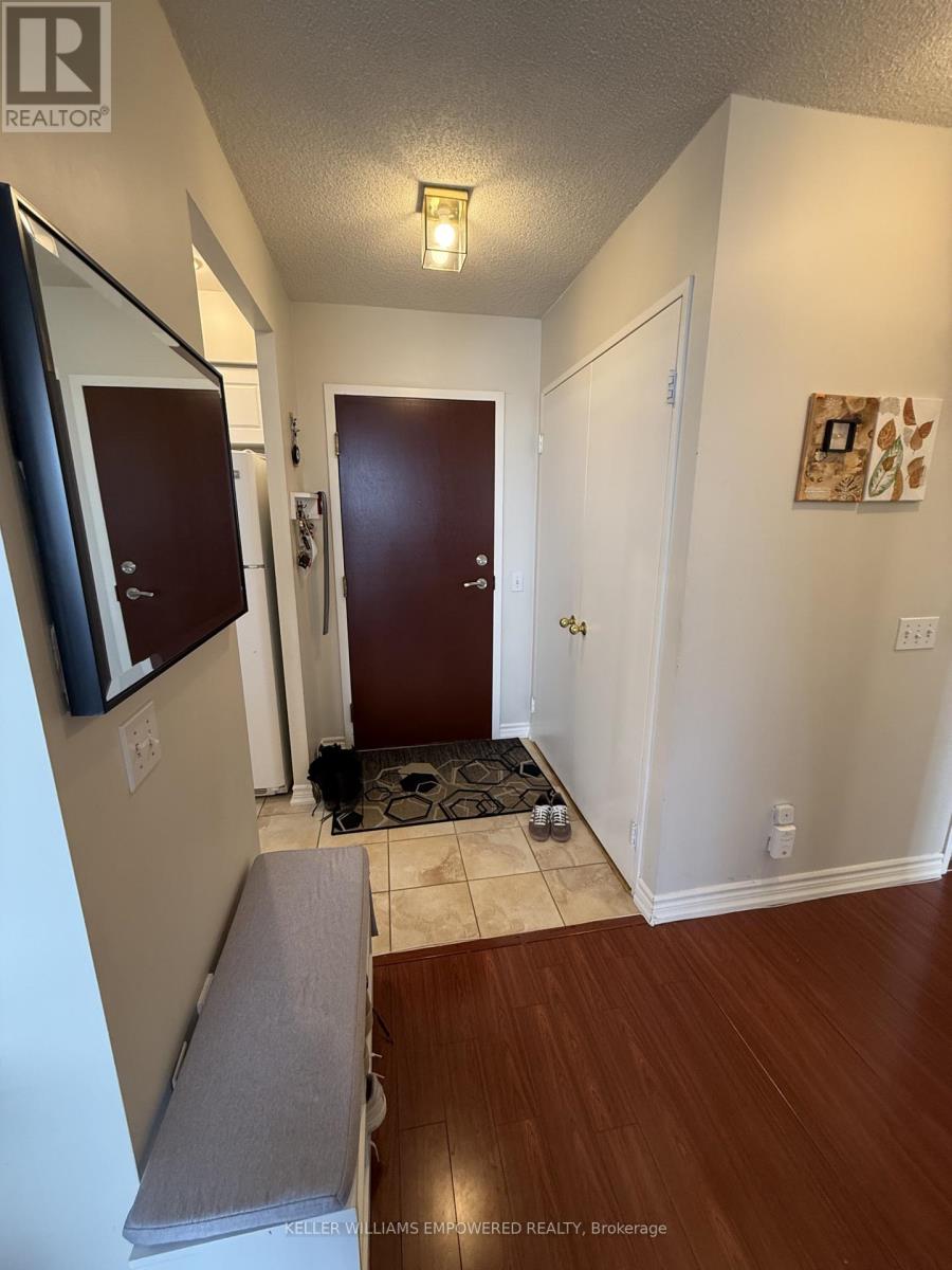 Ph106 [room] - 81 Townsgate Drive, Vaughan, Ontario  L4J 8E6 - Photo 23 - N12964008
