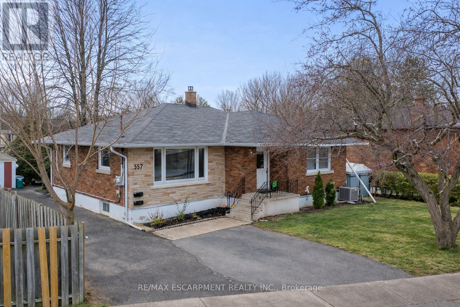 557 Lake Street, St. Catharines, Ontario  L2N 4J1 - Photo 2 - X12617058