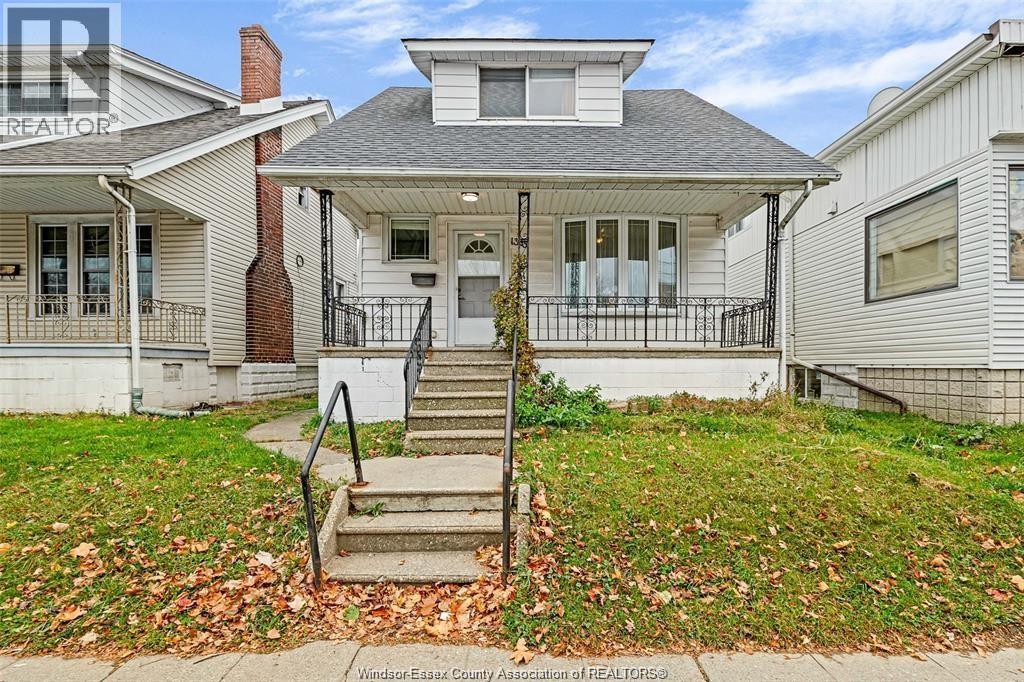 1333 Wyandotte Street West