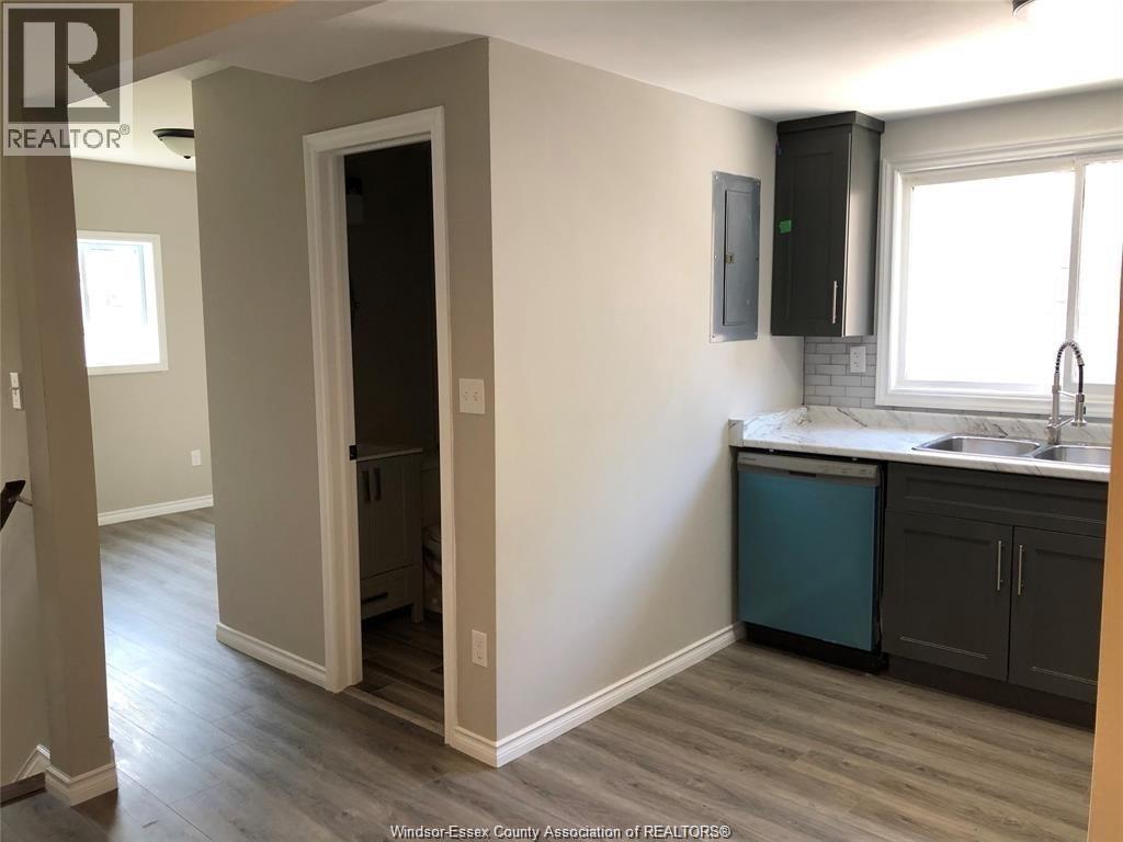 567 Hildegarde Street Unit# Upper, Windsor, Ontario  N8X 2Z4 - Photo 3 - 26007681