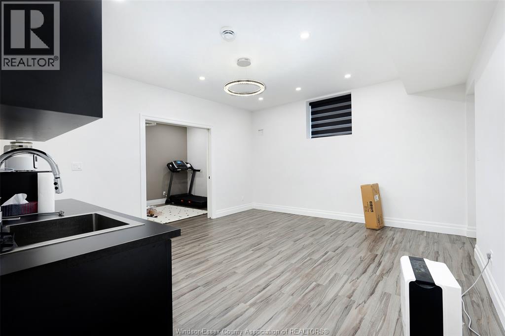 256 Xavier Circle, Lakeshore, Ontario  N0R 1A0 - Photo 38 - 26007633