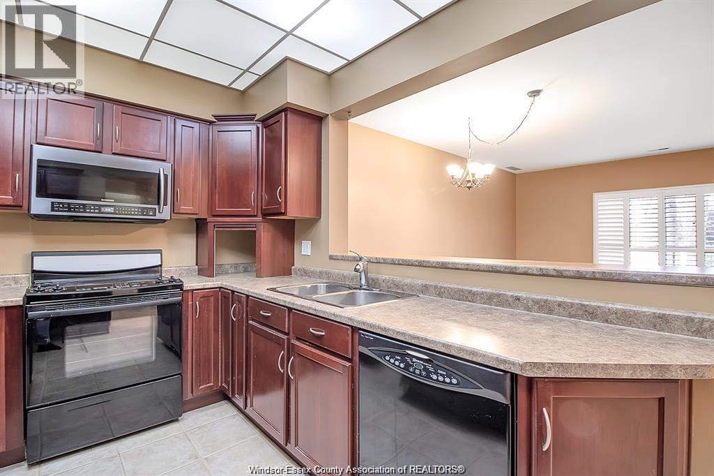 315 Village Grove Drive Unit# 103, Tecumseh, Ontario  N8N 5G4 - Photo 11 - 26007519