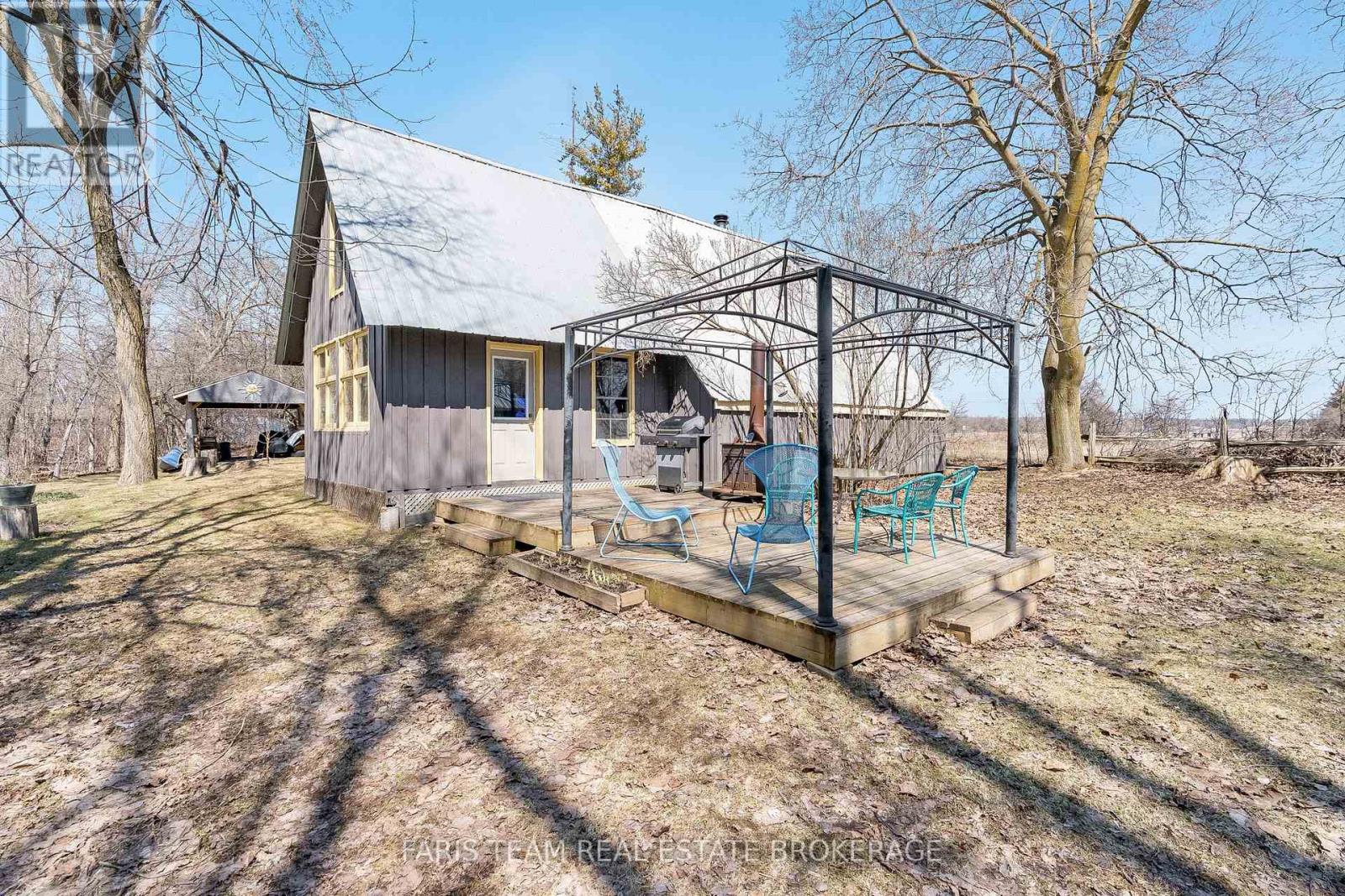 7237 6/7 Sideroad Nottawasaga, Clearview, Ontario  L0M 1G0 - Photo 21 - S12952294