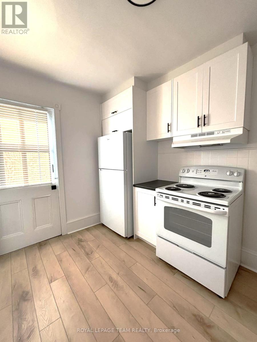 158 St Andrew Street, Ottawa, Ontario  K1N 5G4 - Photo 9 - X12613342