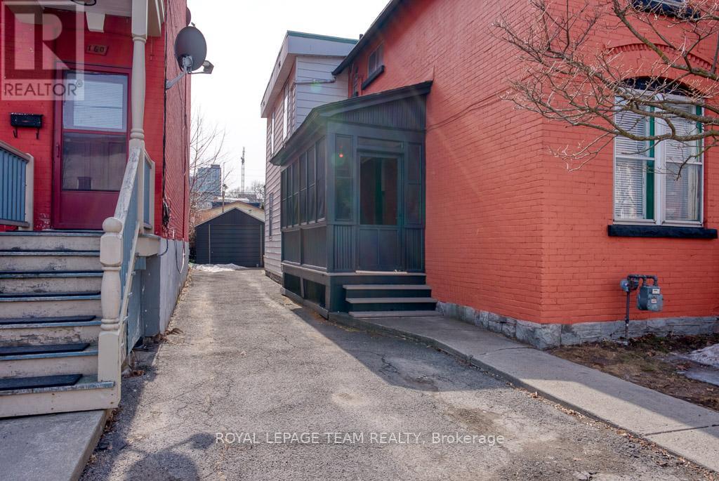 158 St Andrew Street, Ottawa, Ontario  K1N 5G4 - Photo 3 - X12613342