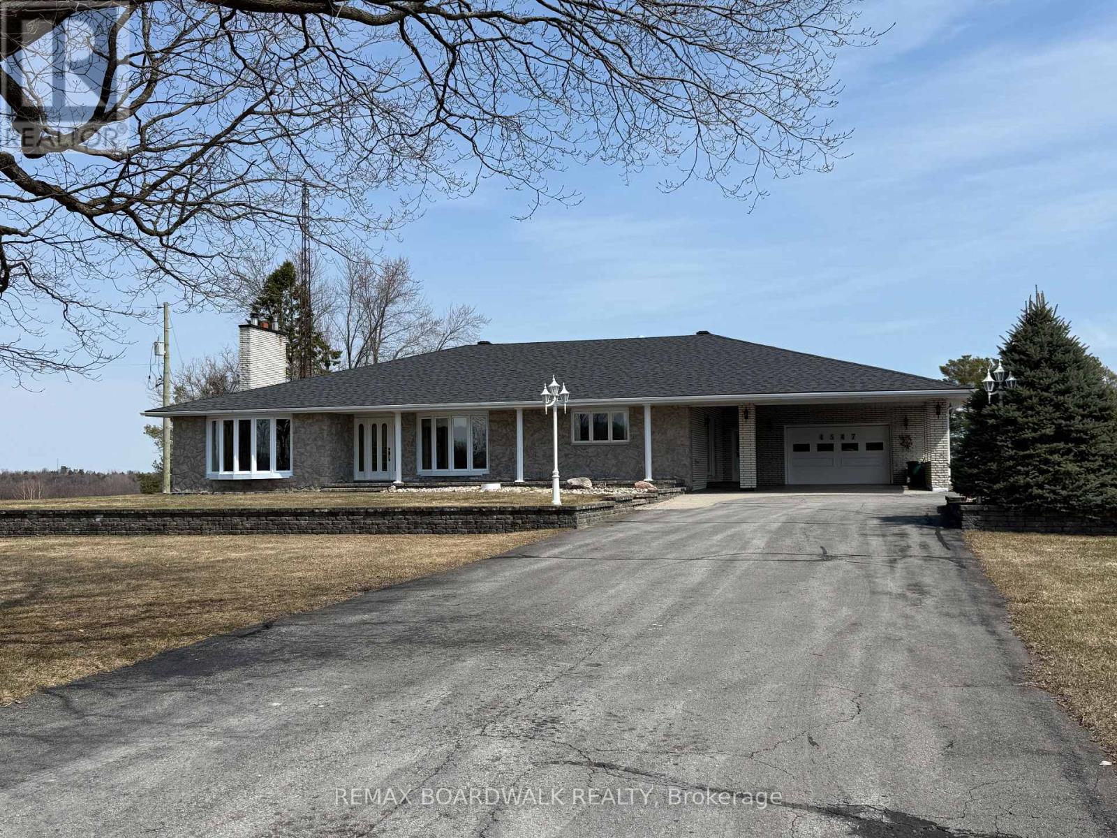 4547 CARLSBAD LANE, Ottawa, Ontario