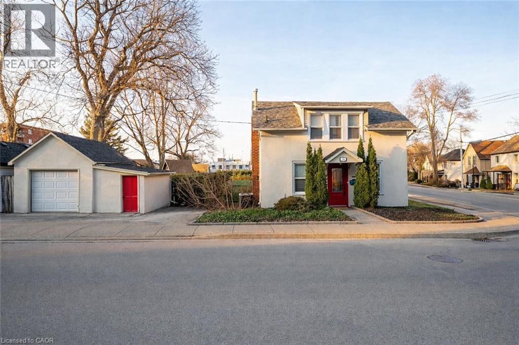 15 Maple Avenue, Stoney Creek, Ontario  L8G 2P1 - Photo 1 - 40819317