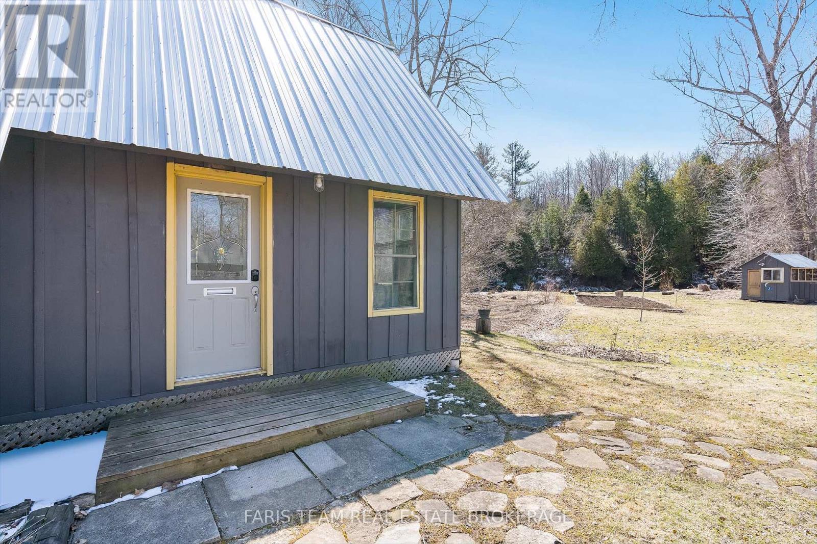 7237 6/7 Sideroad Nottawasaga, Clearview, Ontario  L0M 1G0 - Photo 4 - S12952294