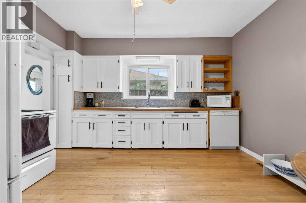 2014 13 Street N, Lethbridge, Alberta  T1H 2V5 - Photo 9 - A2290755