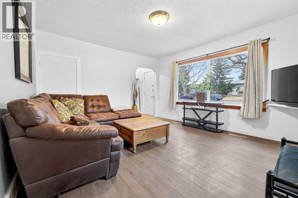 2014 13 Street N, Lethbridge, Alberta  T1H 2V5 - Photo 6 - A2290755