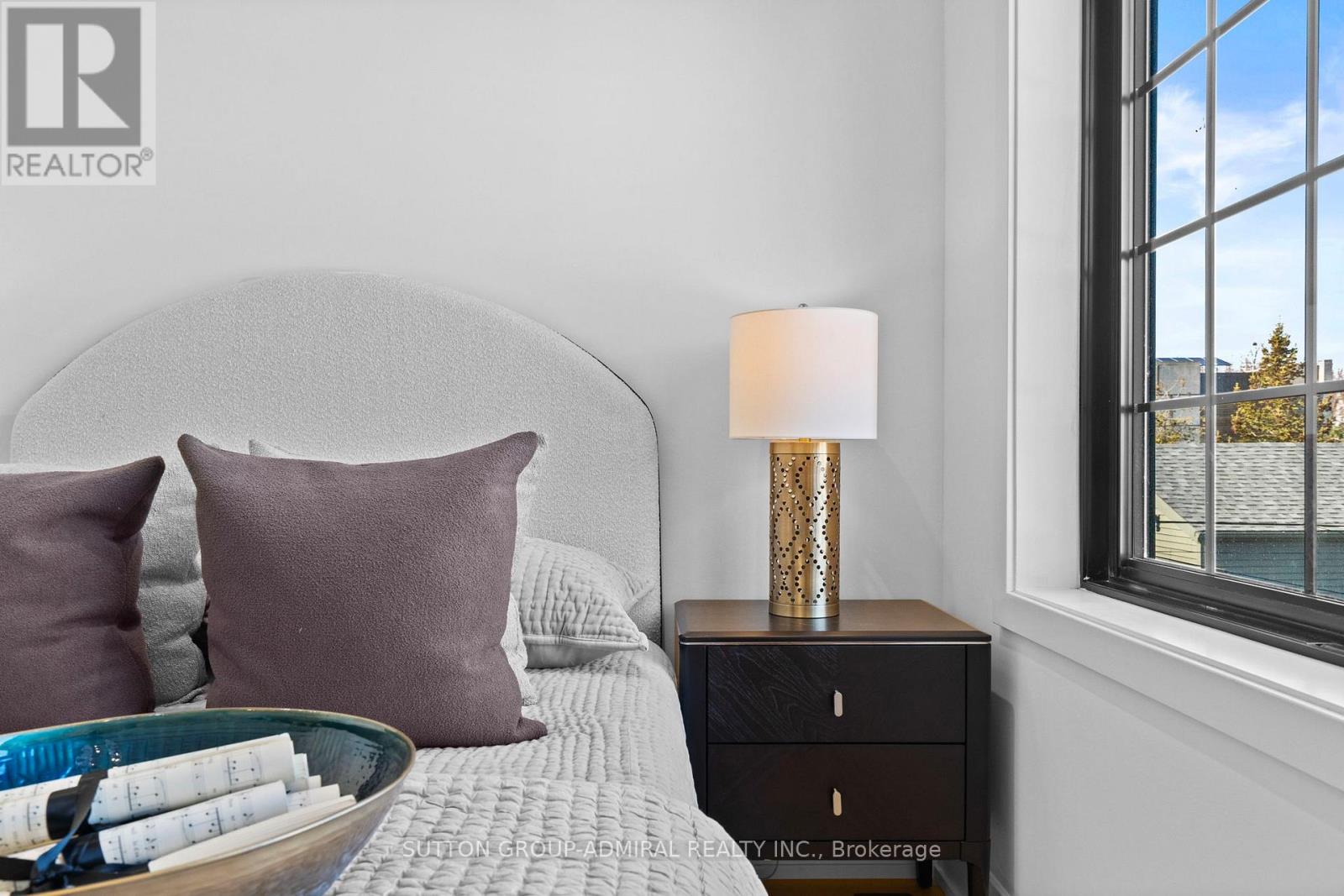 25 Coolmine Road, Toronto, Ontario  M6J 3G1 - Photo 22 - C12978416