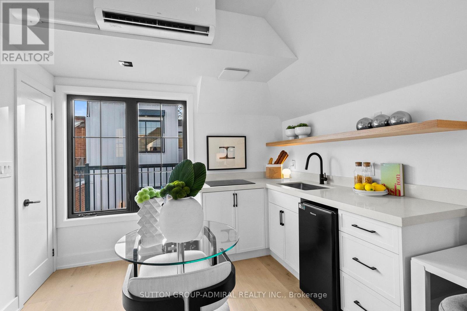 25 Coolmine Road, Toronto, Ontario  M6J 3G1 - Photo 38 - C12978416