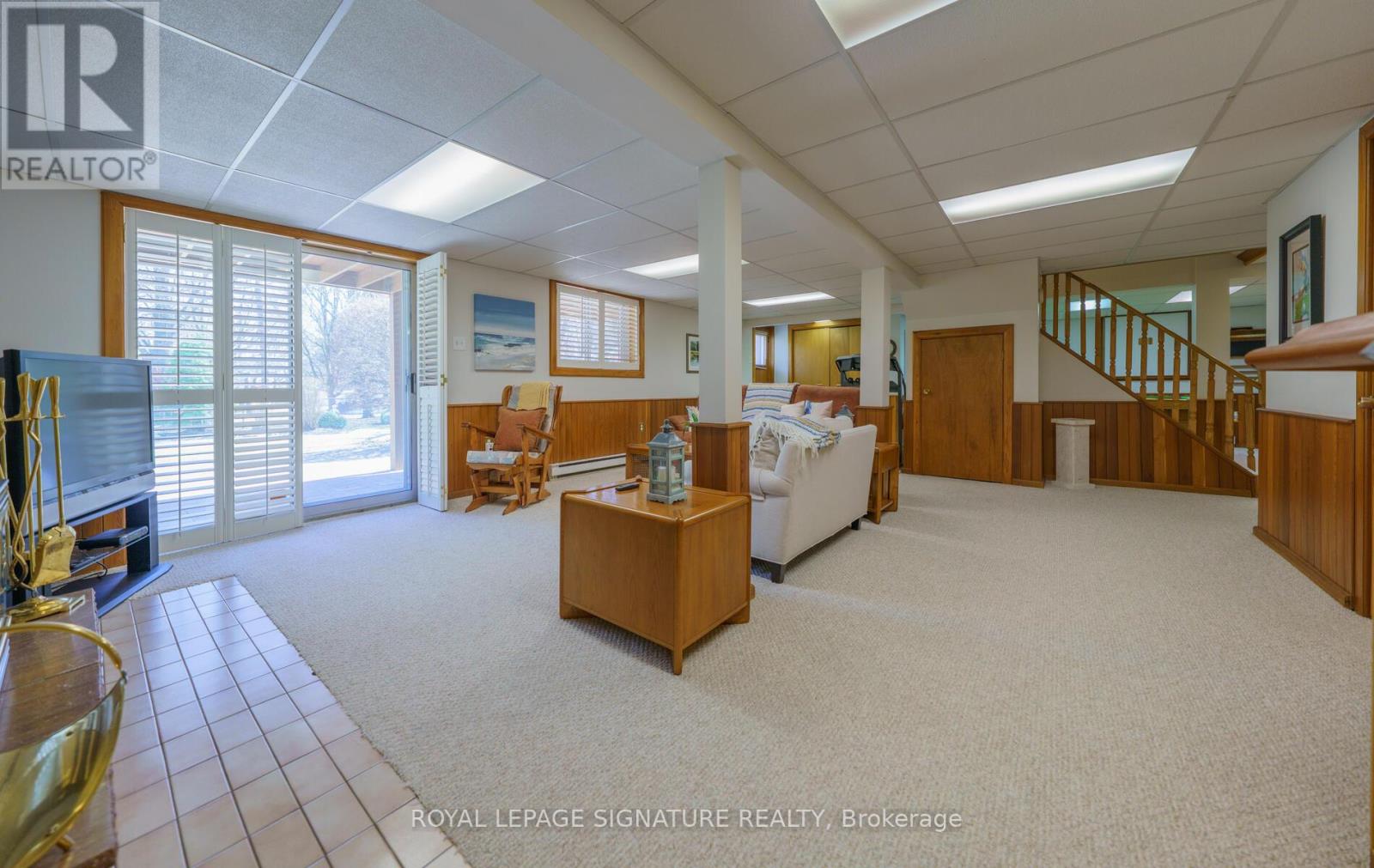 61 Barrydale Crescent, Toronto, Ontario  M3B 3E3 - Photo 29 - C12978598