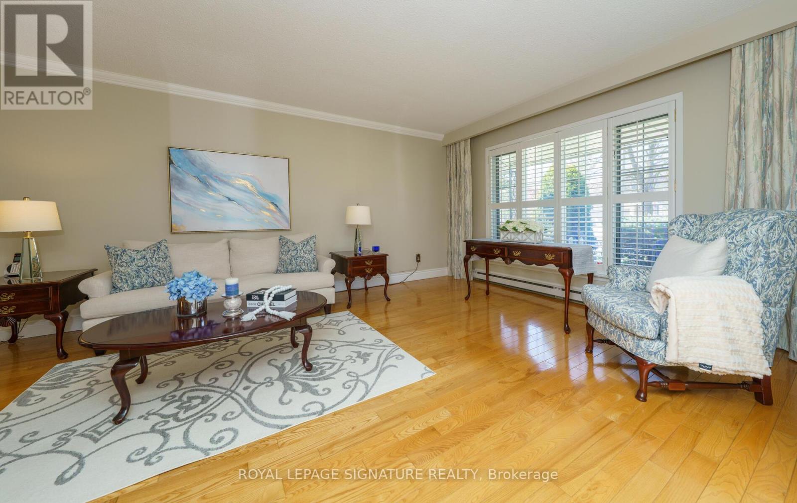 61 Barrydale Crescent, Toronto, Ontario  M3B 3E3 - Photo 4 - C12978598