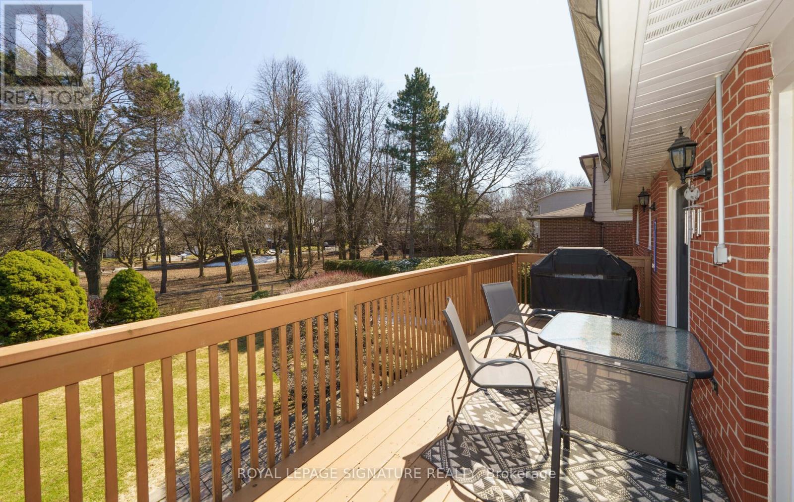 61 Barrydale Crescent, Toronto, Ontario  M3B 3E3 - Photo 43 - C12978598