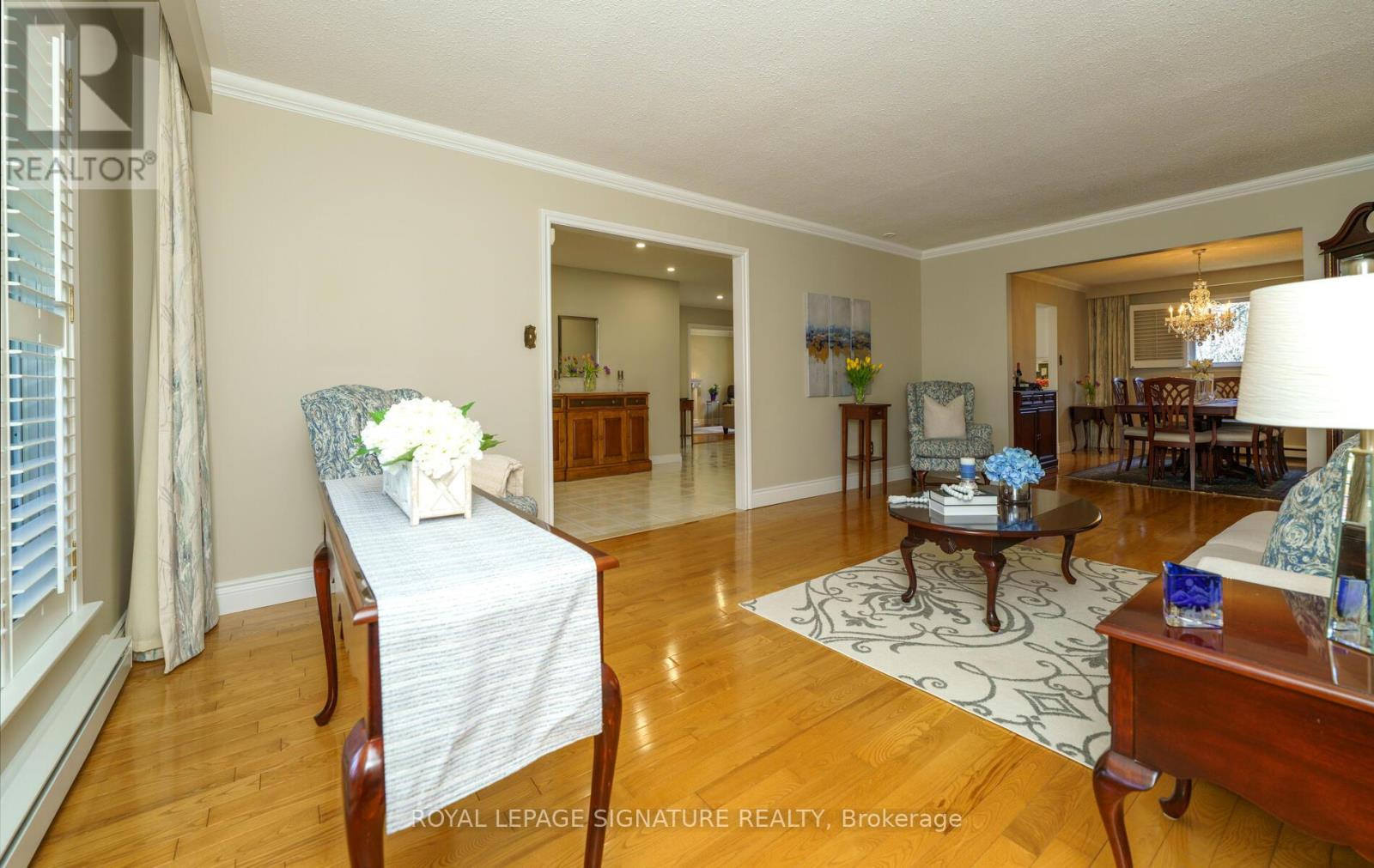 61 Barrydale Crescent, Toronto, Ontario  M3B 3E3 - Photo 5 - C12978598