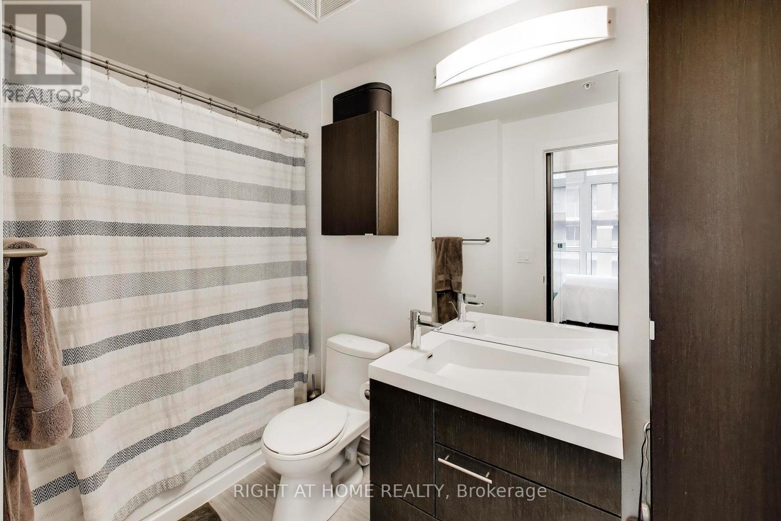 416 - 30 Nelson Street, Toronto, Ontario  M5V 0H5 - Photo 13 - C12978624