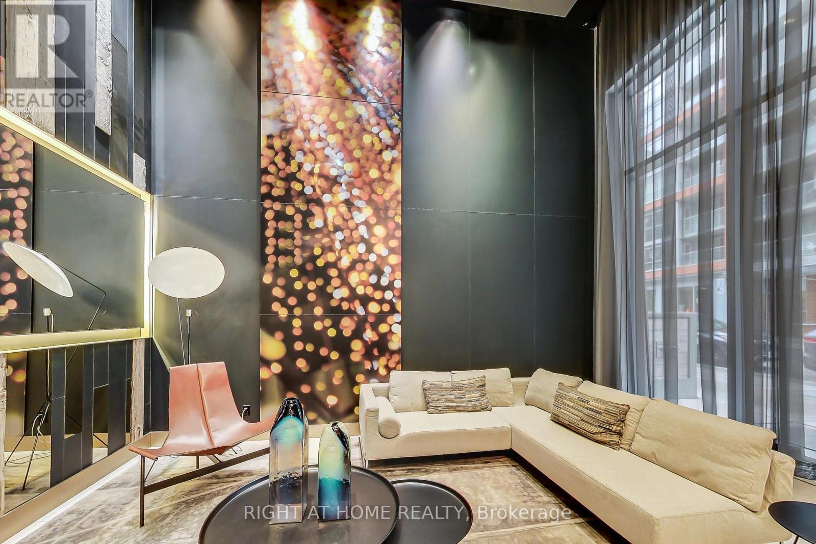 416 - 30 Nelson Street, Toronto, Ontario  M5V 0H5 - Photo 19 - C12978624