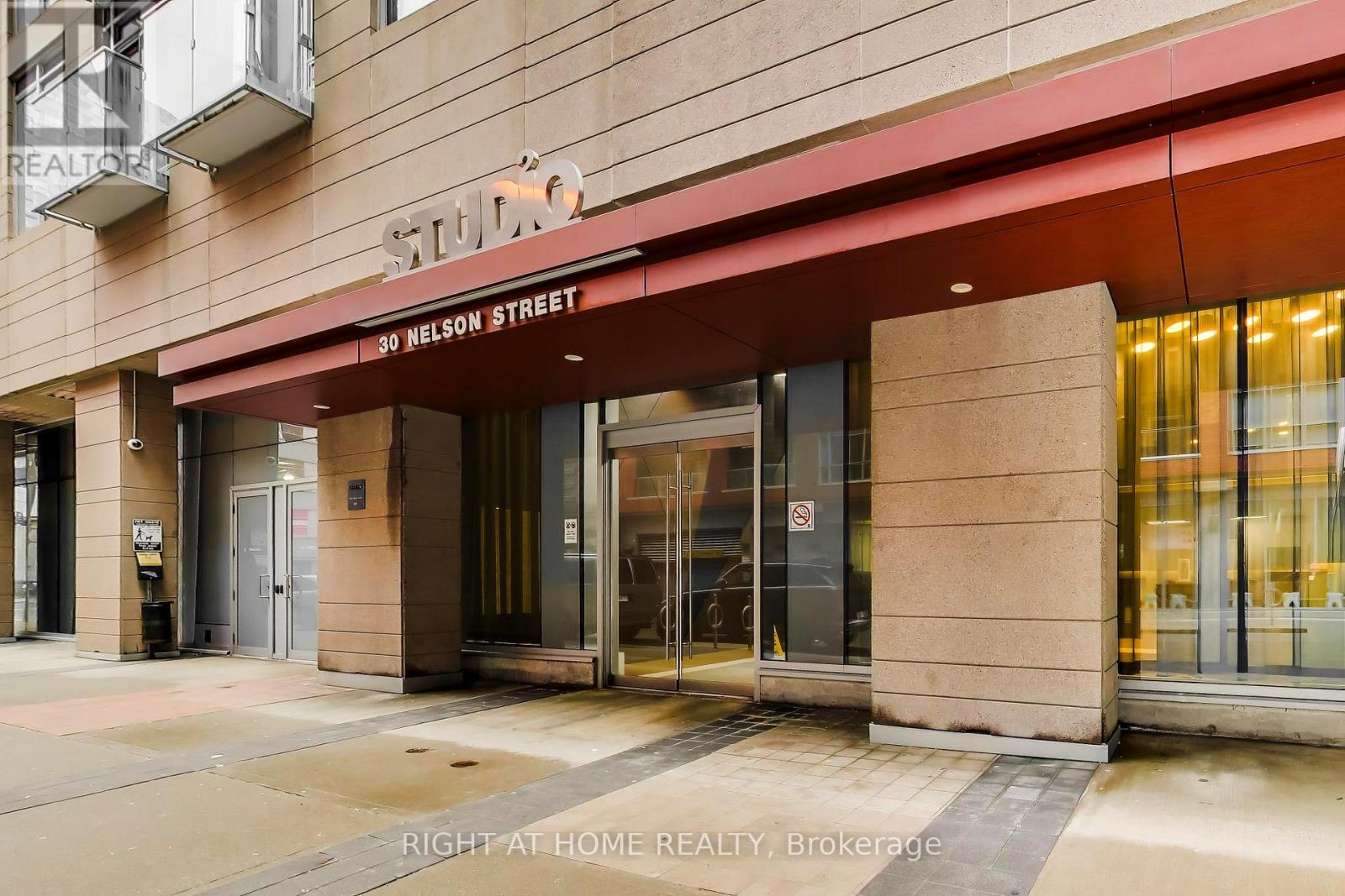 416 - 30 Nelson Street, Toronto, Ontario  M5V 0H5 - Photo 20 - C12978624