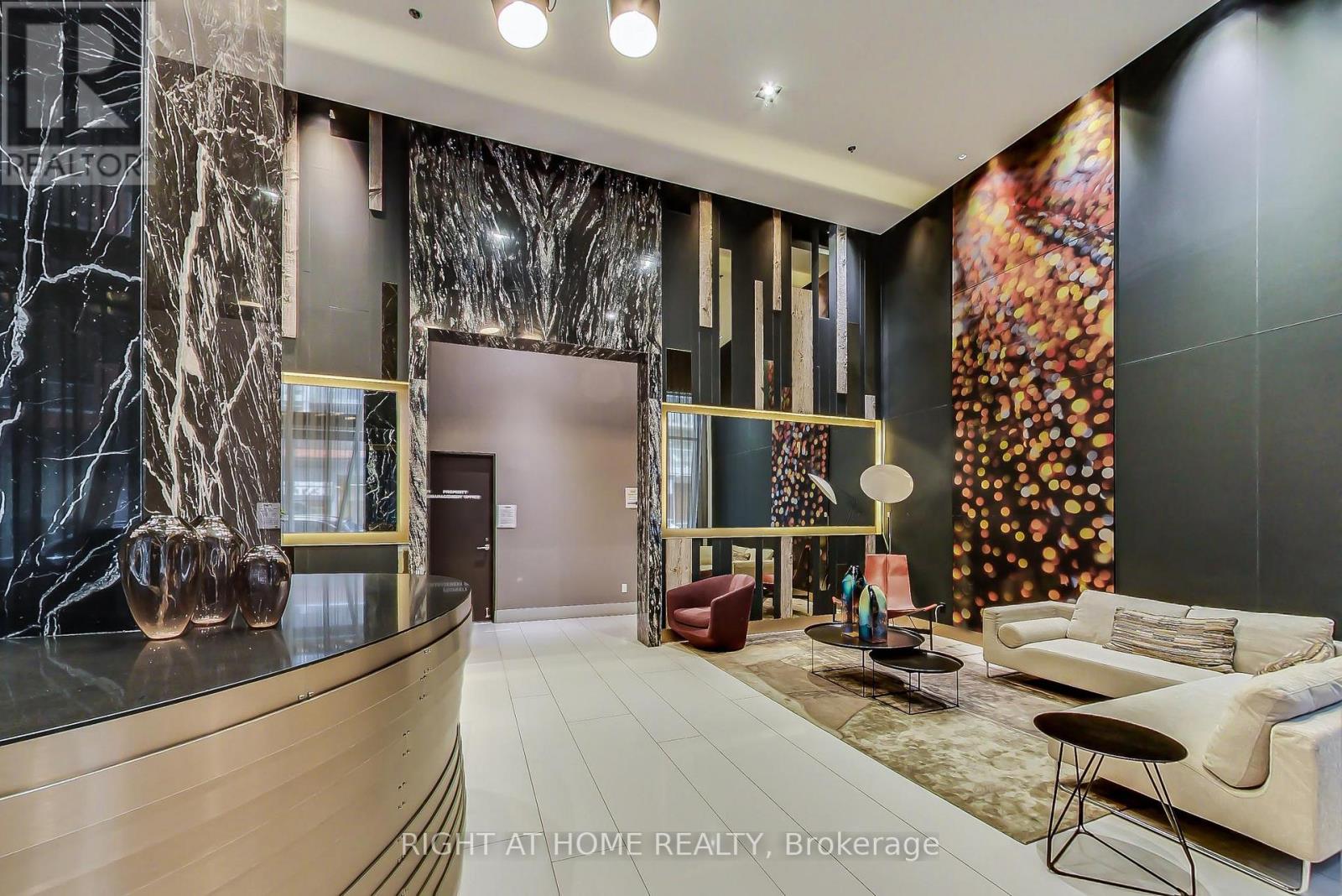 416 - 30 Nelson Street, Toronto, Ontario  M5V 0H5 - Photo 21 - C12978624