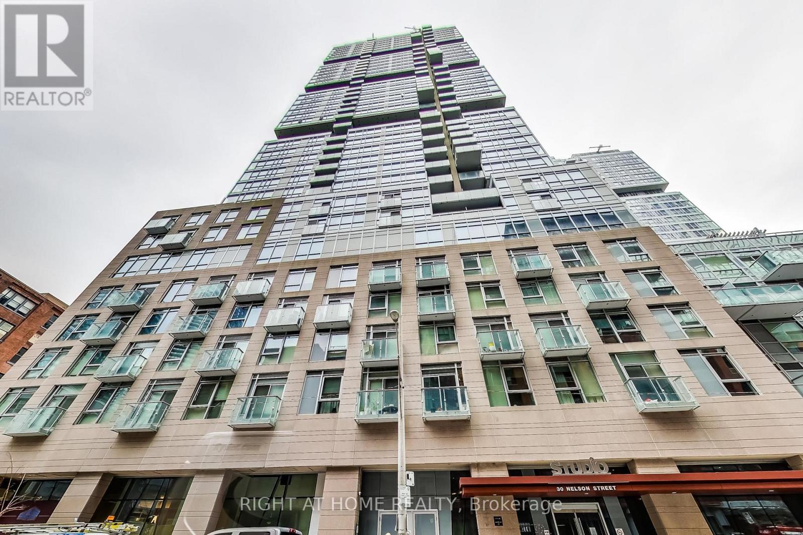 416 - 30 Nelson Street, Toronto, Ontario  M5V 0H5 - Photo 24 - C12978624