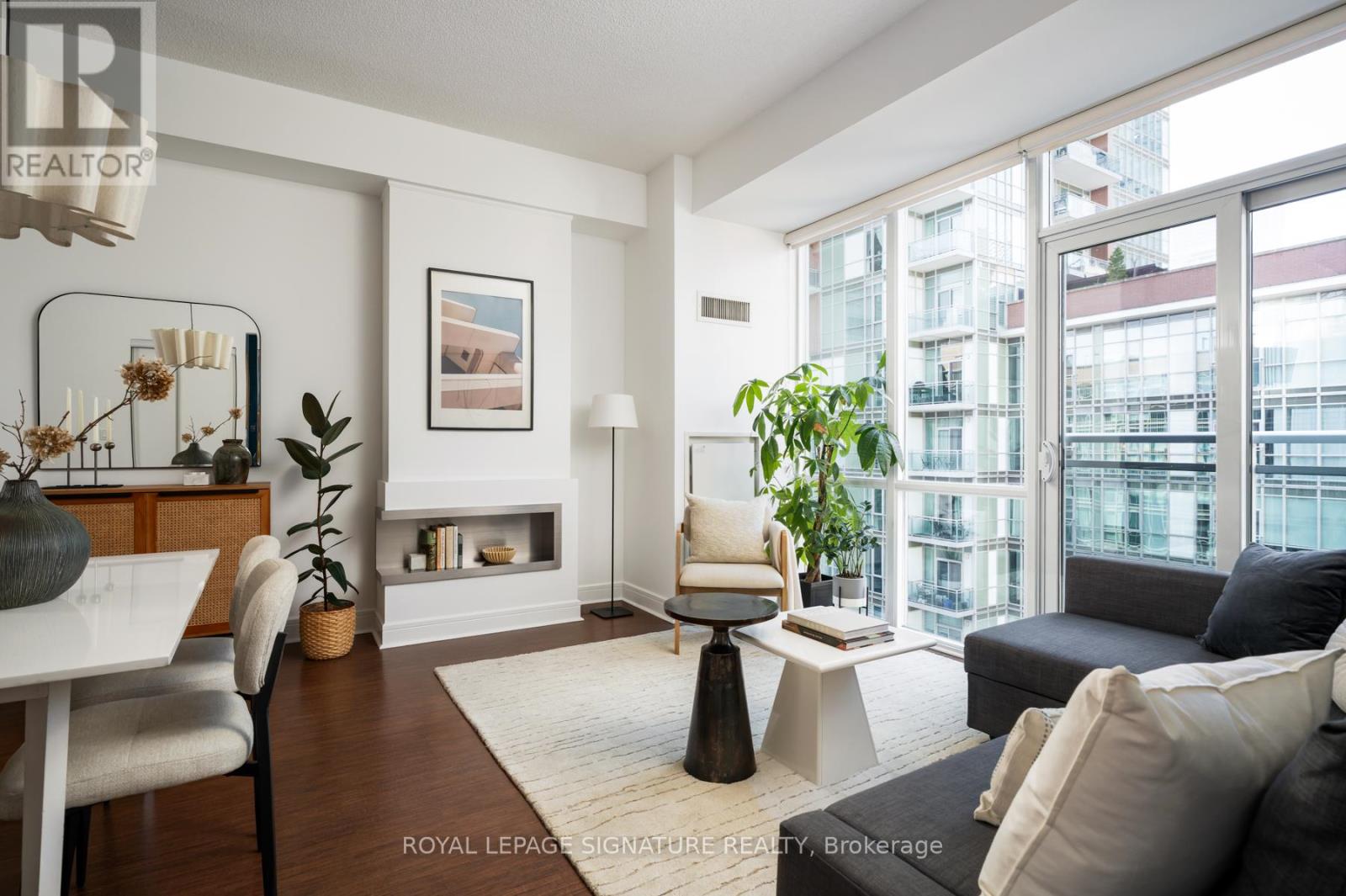 S708 - 112 George Street, Toronto, Ontario  M5A 2M5 - Photo 2 - C12978638