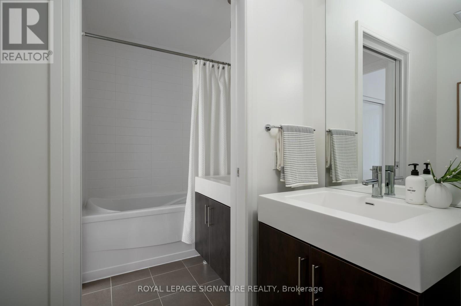 S708 - 112 George Street, Toronto, Ontario  M5A 2M5 - Photo 20 - C12978638