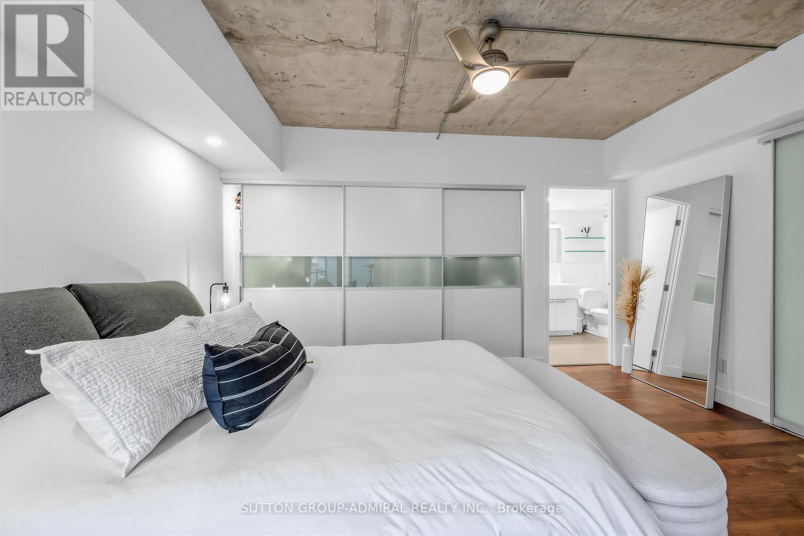 907 - 55 Stewart Street S, Toronto, Ontario M5V 2V1 - Photo 13 - C12978668