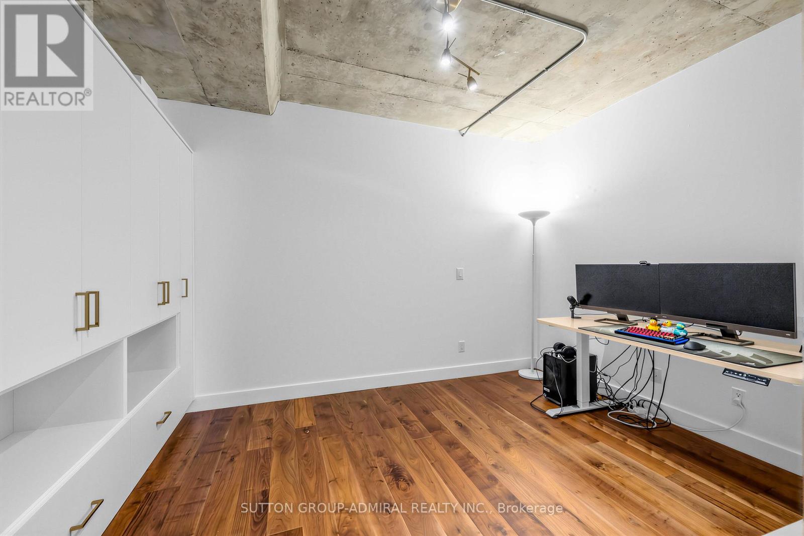 907 - 55 Stewart Street S, Toronto, Ontario M5V 2V1 - Photo 17 - C12978668