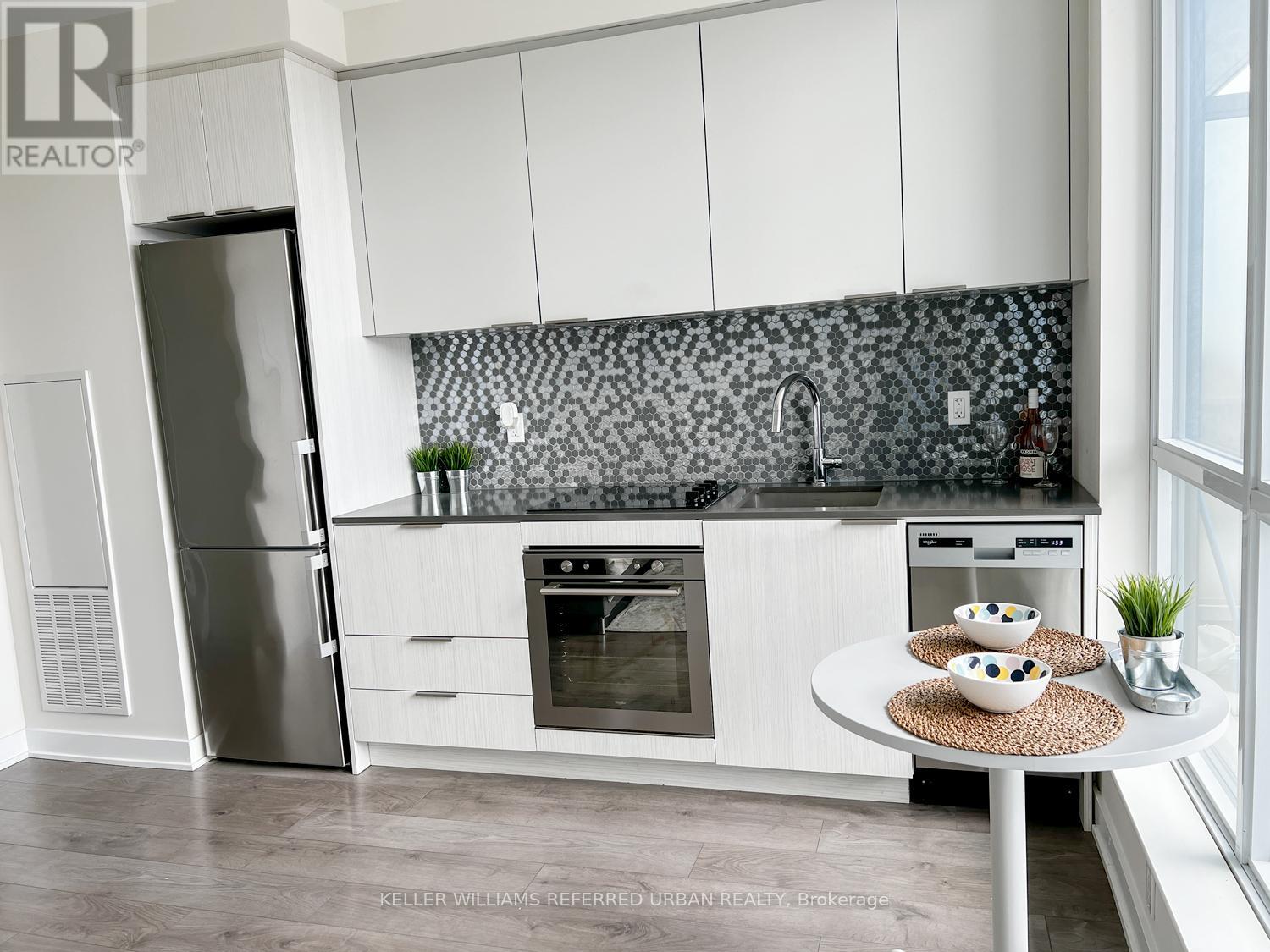 409 - 2 Sonic Way, Toronto, Ontario  M3C 0P2 - Photo 2 - C12978674