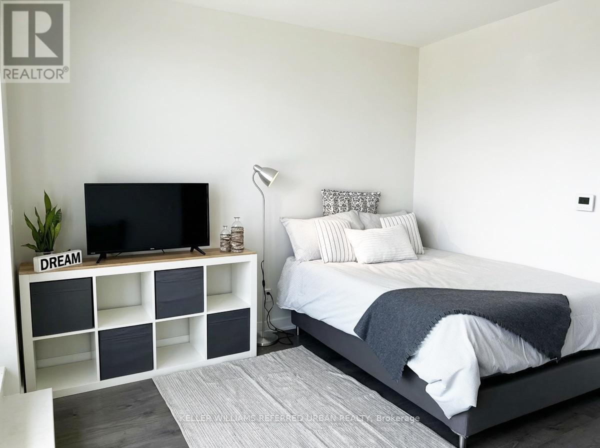 409 - 2 Sonic Way, Toronto, Ontario  M3C 0P2 - Photo 3 - C12978674