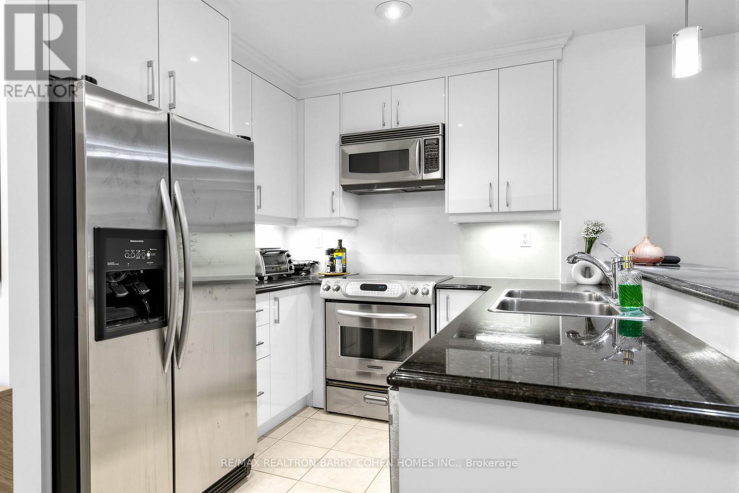 501 - 55 Delisle Avenue, Toronto, Ontario  M4V 3C2 - Photo 10 - C12978748