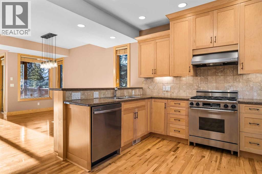 4, 124 Silvertip Ridge, Canmore, Alberta  T1W 3A7 - Photo 24 - A2272116