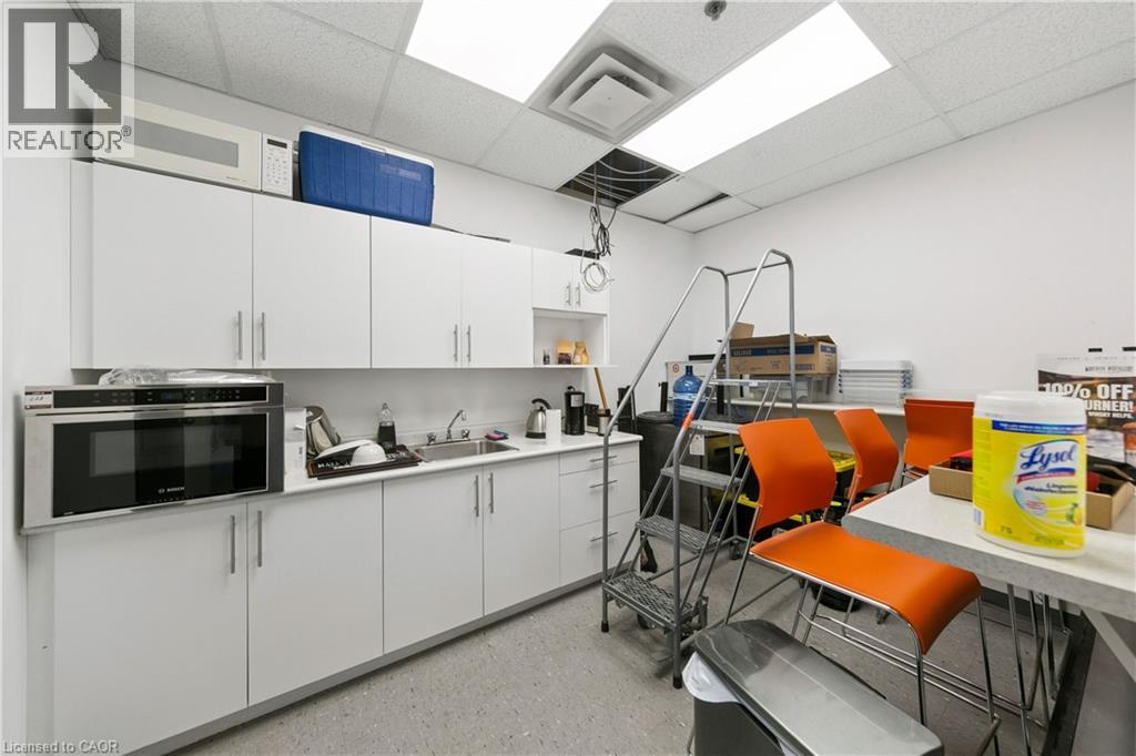 2140 Winston Park Drive Unit# 16, Oakville, Ontario  L6H 5W1 - Photo 15 - 40807909