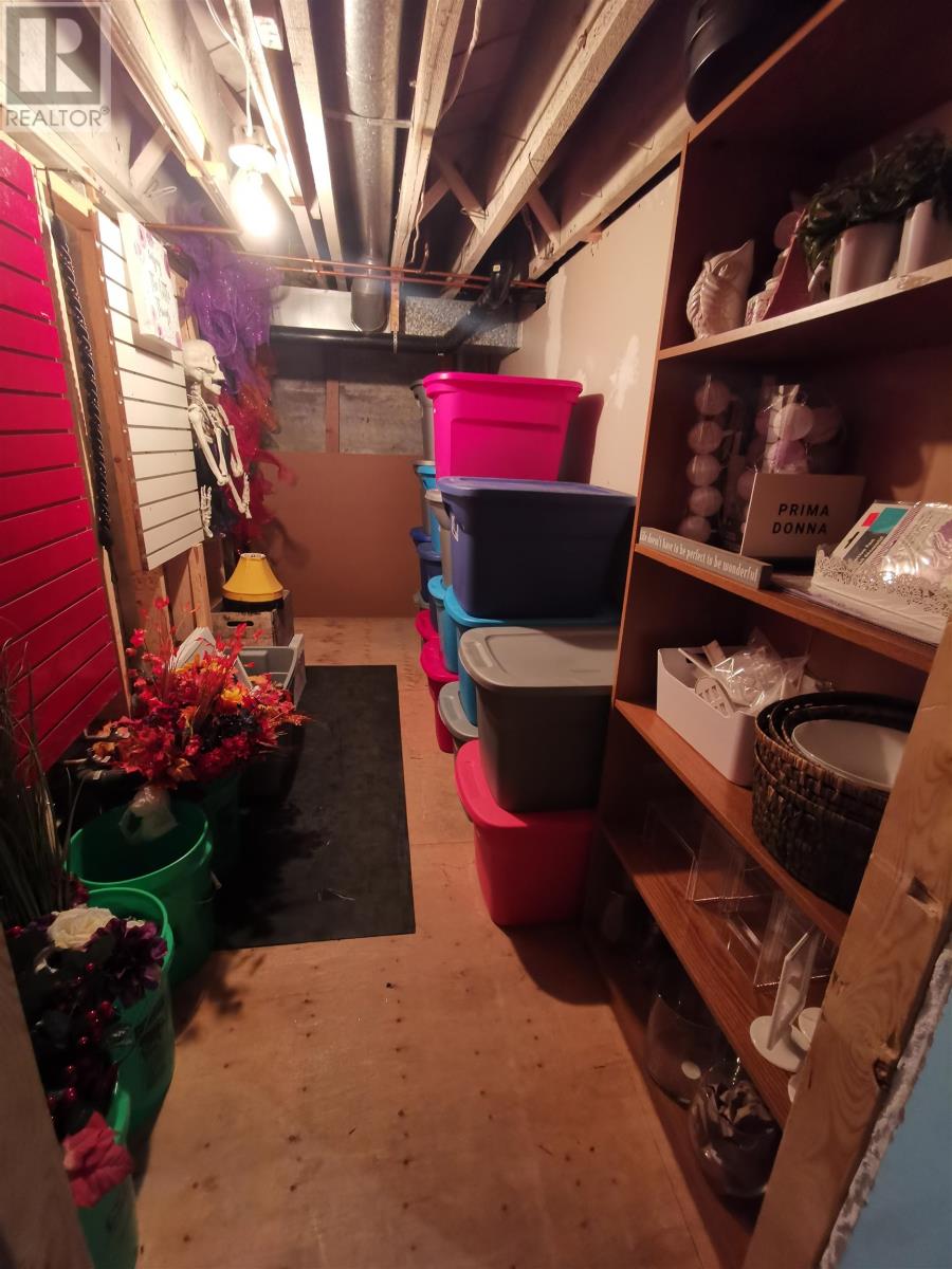 256-258 Scott St, Fort Frances, Ontario  P9A 1G7 - Photo 11 - TB2600651