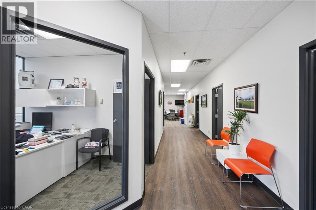 2140 Winston Park Drive Unit# 25, Oakville, Ontario  L6H 5W1 - Photo 4 - 40807914