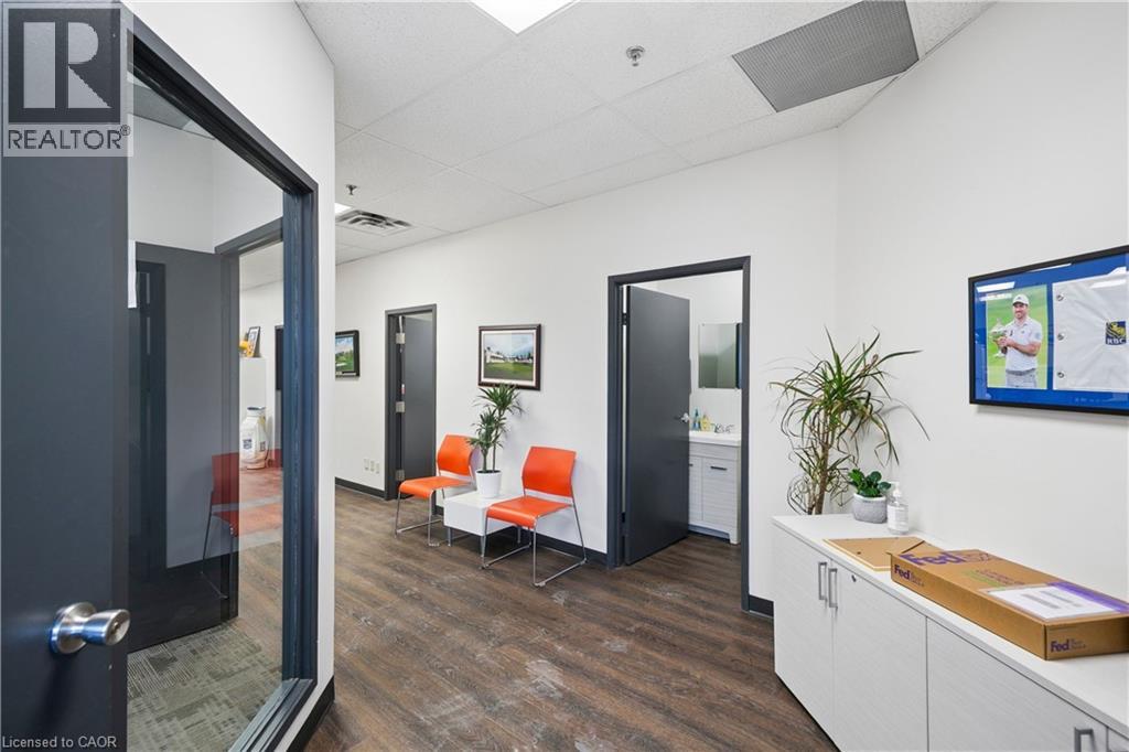 2140 Winston Park Drive Unit# 25, Oakville, Ontario  L6H 5W1 - Photo 3 - 40807914