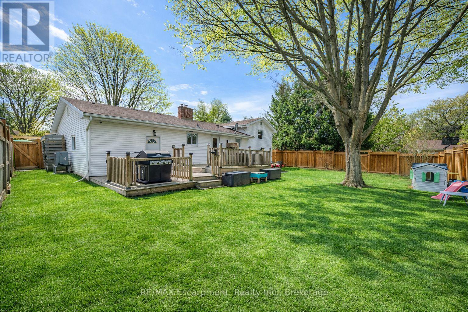 15 Harvest Lane, Brantford, Ontario  N3R 5R3 - Photo 37 - X12978326