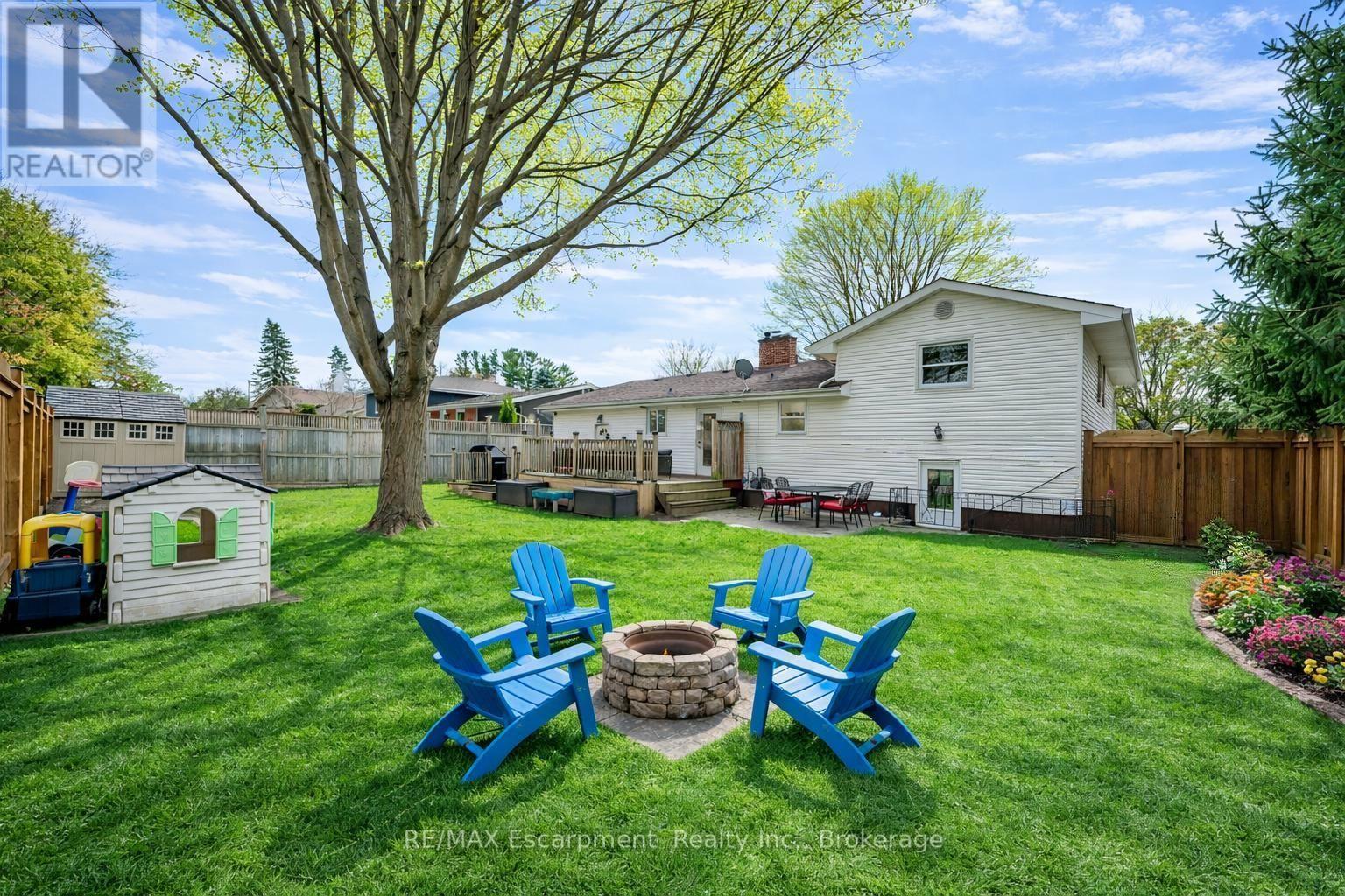 15 Harvest Lane, Brantford, Ontario  N3R 5R3 - Photo 5 - X12978326