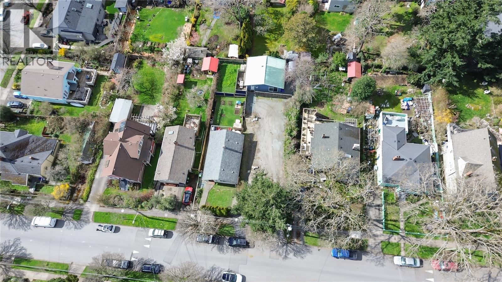 2926 Prior St, Victoria, British Columbia  V8T 3Y5 - Photo 9 - 1028712