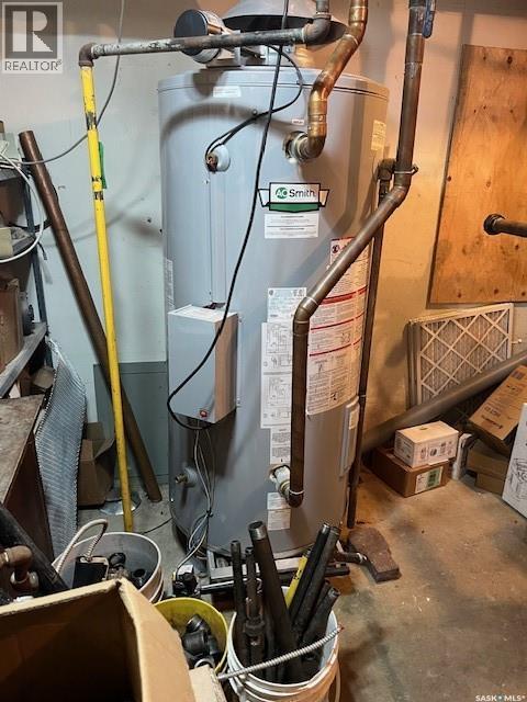 302 8th Avenue Sw, Biggar, Saskatchewan  S0K 0M0 - Photo 11 - SK032500