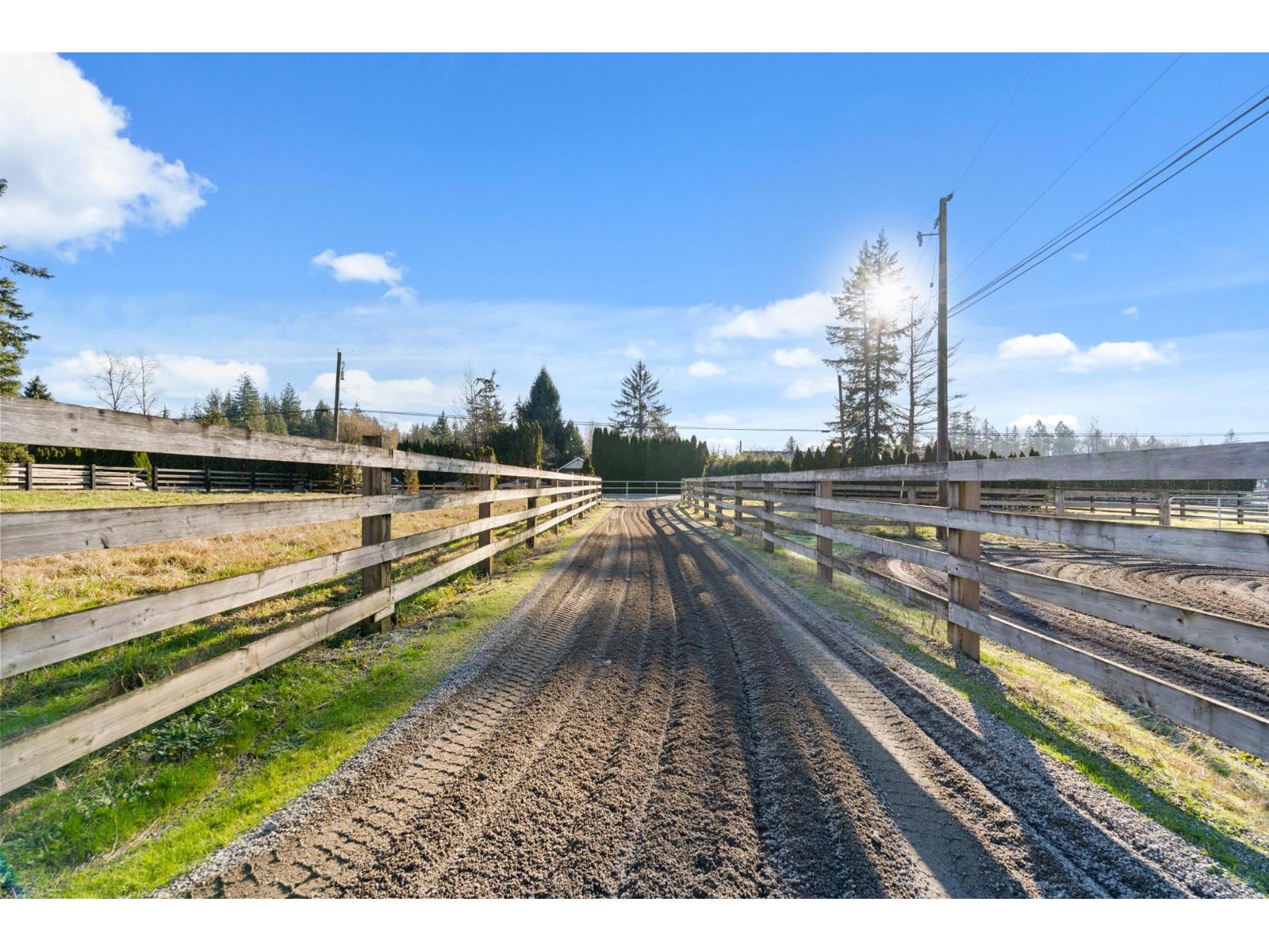 22015 40 Avenue, Langley, British Columbia  V2Z 1N7 - Photo 30 - R3109317