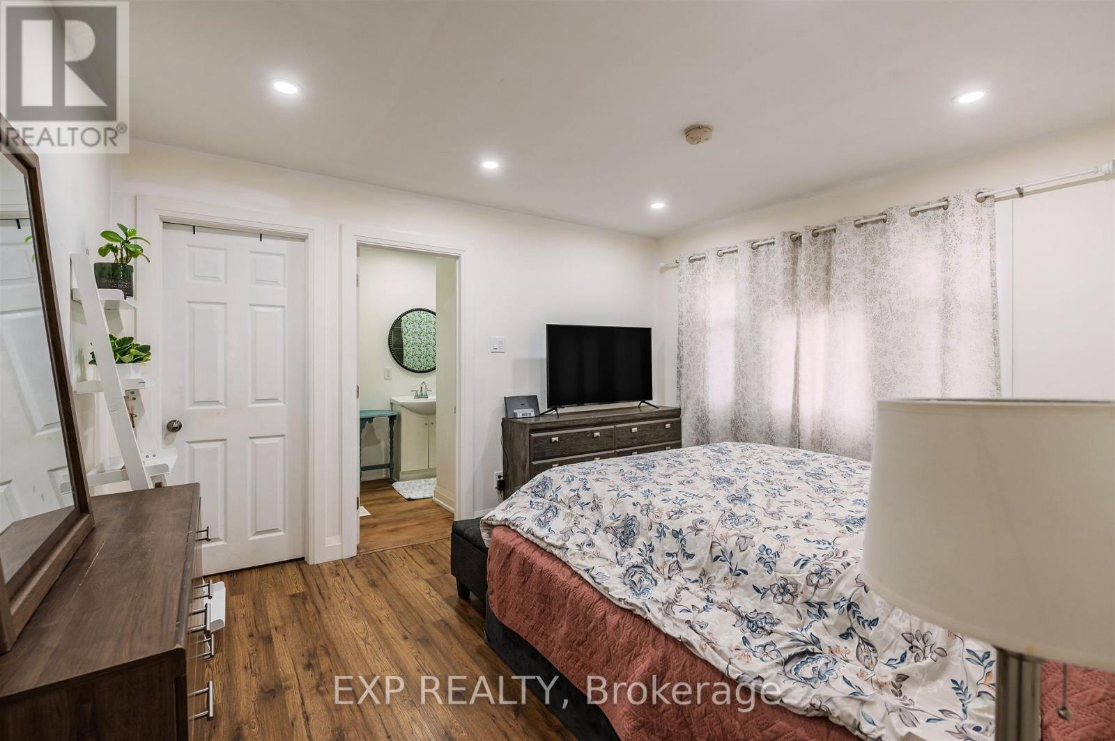 829 Athol Street, Whitby, Ontario  L1N 4A1 - Photo 14 - E12978498