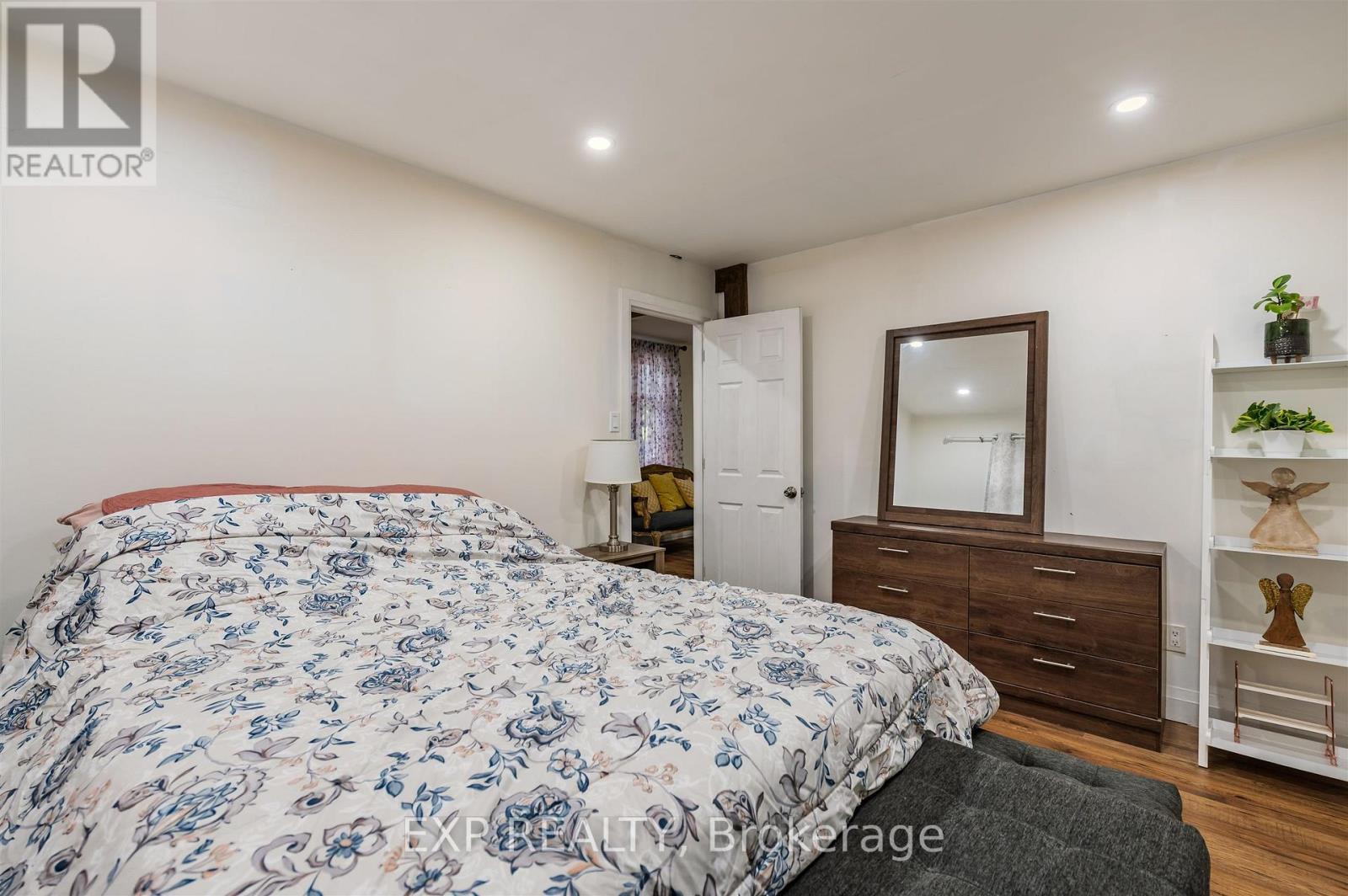 829 Athol Street, Whitby, Ontario  L1N 4A1 - Photo 15 - E12978498