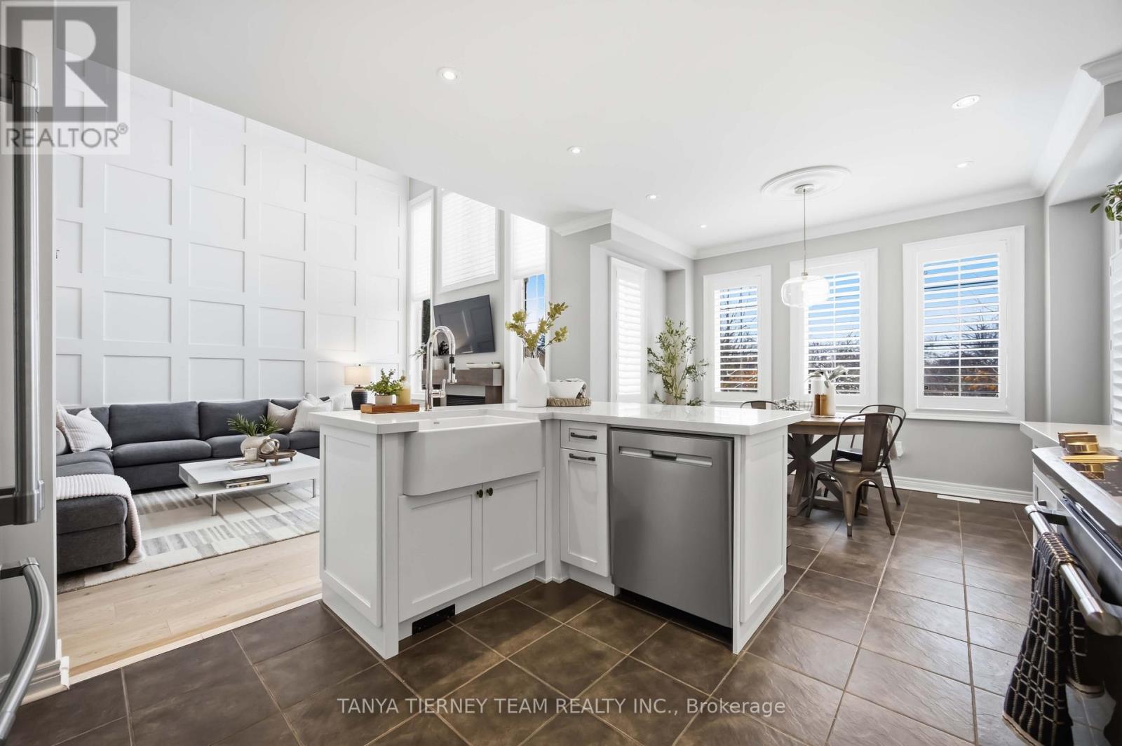 12 Branthaven Court, Whitby, Ontario  L1M 0B2 - Photo 14 - E12978526