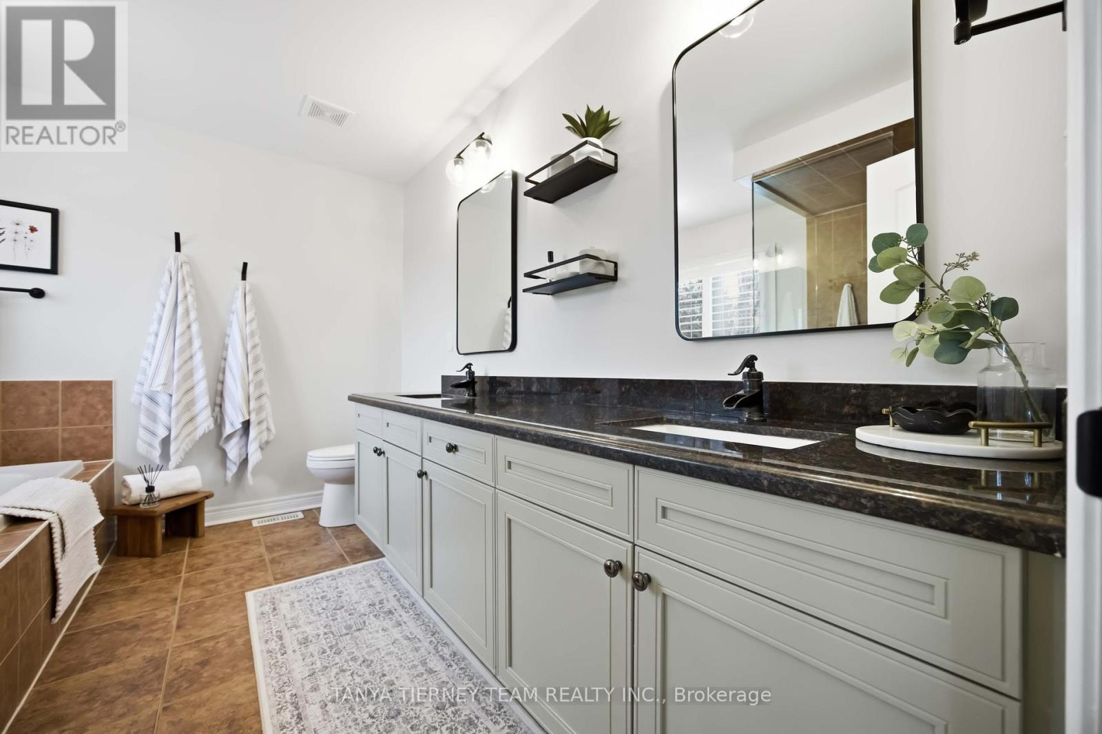 12 Branthaven Court, Whitby, Ontario  L1M 0B2 - Photo 27 - E12978526