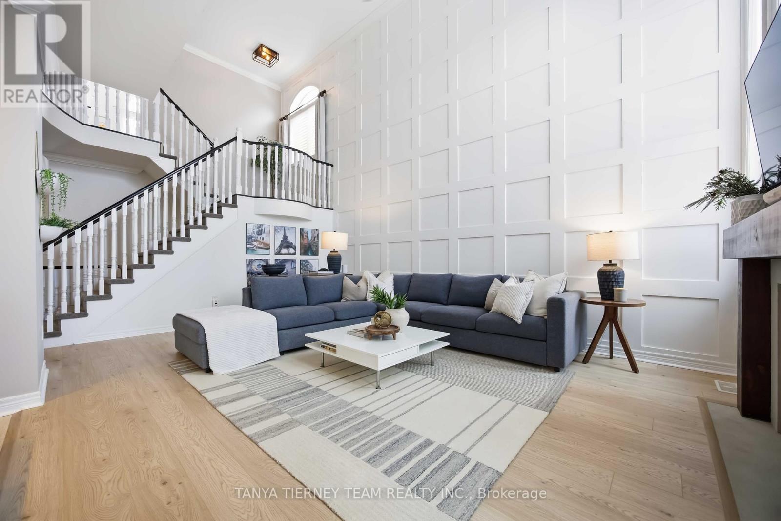 12 Branthaven Court, Whitby, Ontario  L1M 0B2 - Photo 8 - E12978526