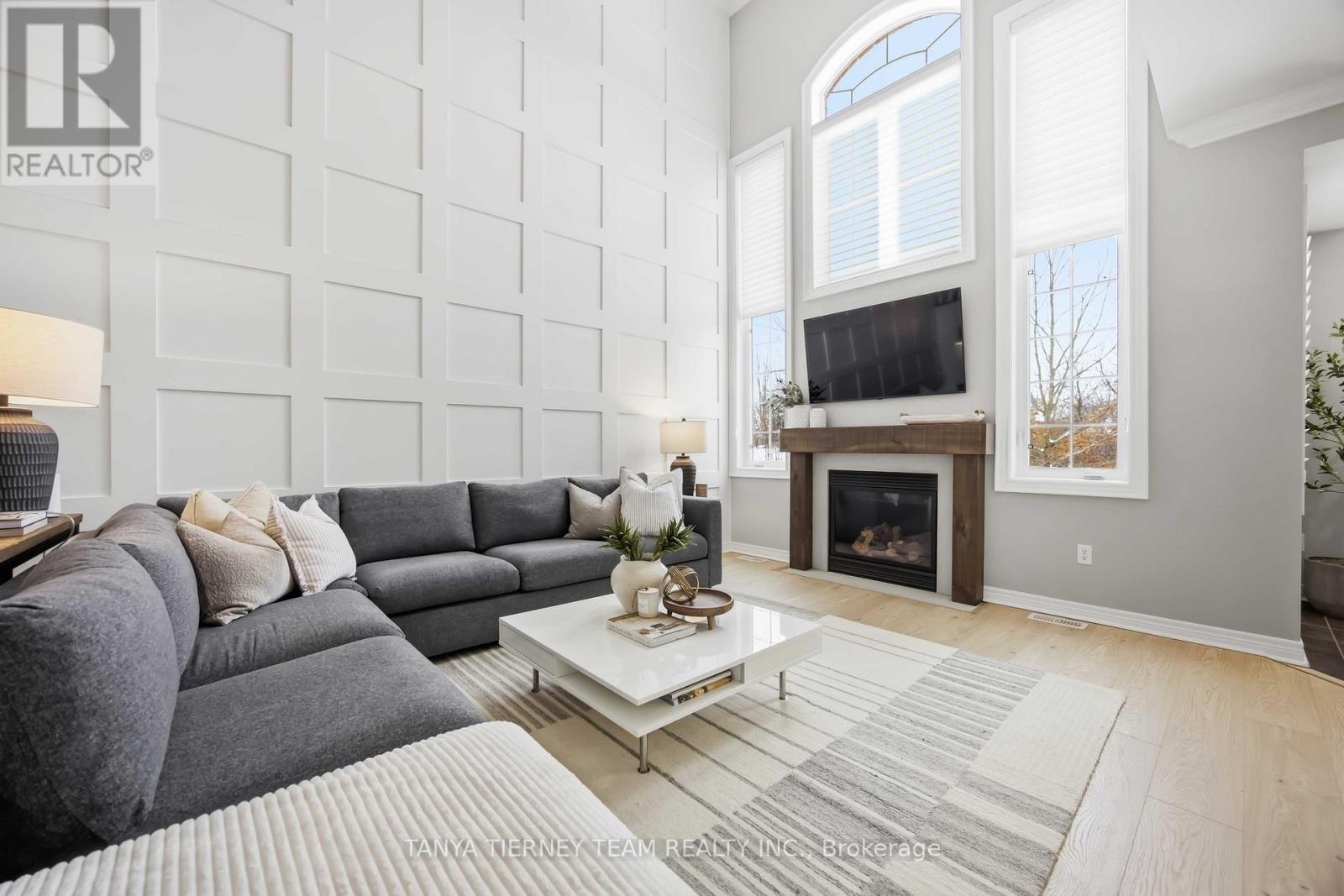 12 Branthaven Court, Whitby, Ontario  L1M 0B2 - Photo 9 - E12978526